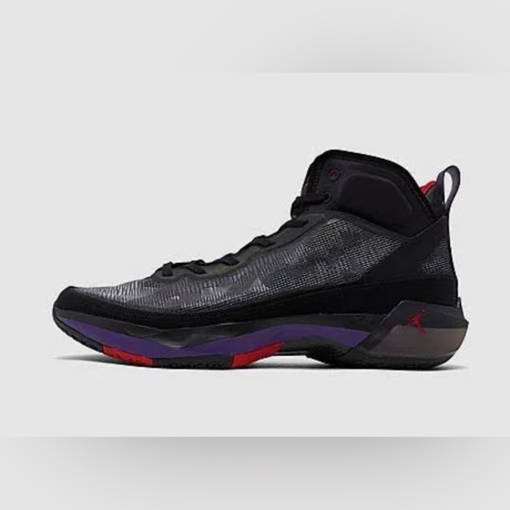 Nike Air Jordan 37 Basketball shoes youth boys 4Y